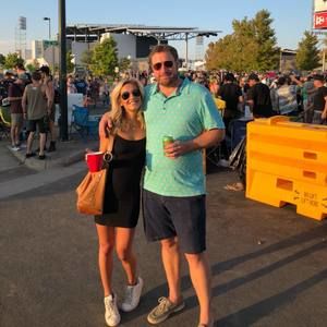 Meet your Posher, Alexandra